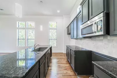 2426 Bevis Street, Houston, TX 77008 - Photo 14