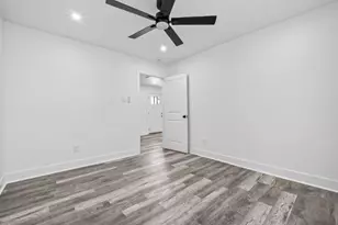 911 Bennington St, Houston, TX 77022 - Photo 6