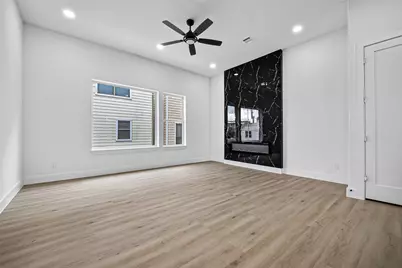 1107 Wilson St, Houston, TX 77019 - Photo 4