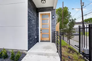 1107 Wilson St, Houston, TX 77019 - Photo 34