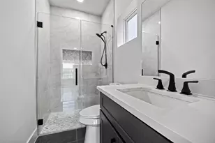 1107 Wilson St, Houston, TX 77019 - Photo 18