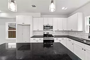 5610 Kittridge St, Houston, TX 77028 - Photo 12