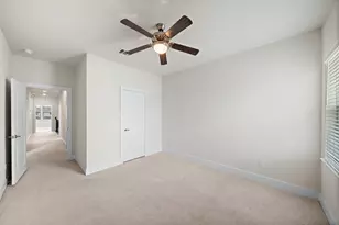 9517 Cedarpost Square St, Houston, TX 77055 - Photo 14