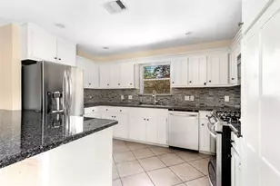 6 Hillcrest St, Dayton, TX 77535 - Photo 16