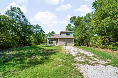 16 Big Lake Circle, Huntsville, TX 77320 - Photo 2