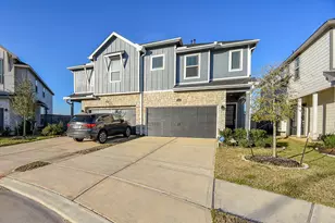 5646 Amber Brook Ln, Fulshear, TX 77441 - Photo 2