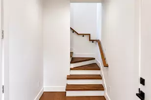 2210 Brackenridge St, Houston, TX 77026 - Photo 2