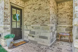 384 Mallorn Ln, Montgomery, TX 77316 - Photo 8