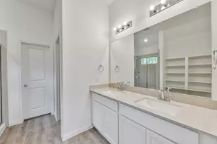 3019 King Oaks St, Baytown, TX 77251 - Photo 16