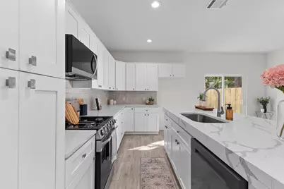 7814 Beckley Street, Houston, TX 77088 - Photo 10