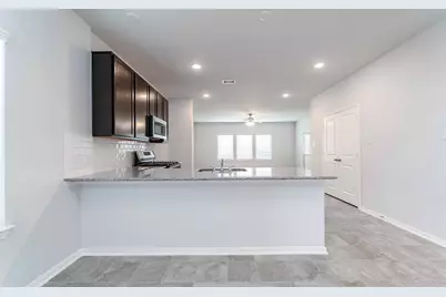 3611 Cardinal Pointe Drive, Angleton, TX 77515 - Photo 6