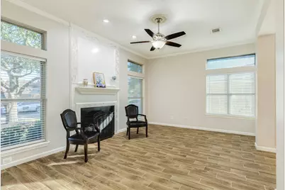 2806 S Peach Hollow Circle, Pearland, TX 77584 - Photo 8