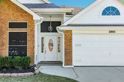 2806 S Peach Hollow Circle, Pearland, TX 77584 - Photo 6