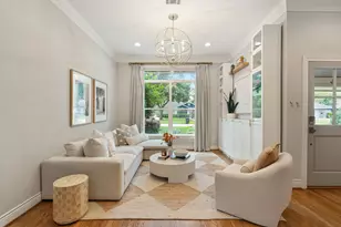 2210 Chantilly Ln, Houston, TX 77018 - Photo 2