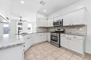 4502 Park Trail Ln, Pasadena, TX 77505 - Photo 8