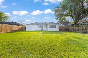 10602 Buffum St, Houston, TX 77051 - Photo 2