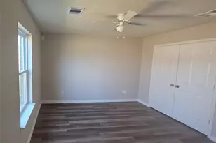 9827 Pelsey St, Houston, TX 77029 - Photo 10