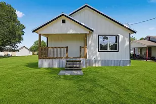 204 S Anderson St, Bremond, TX 76629 - Photo 2