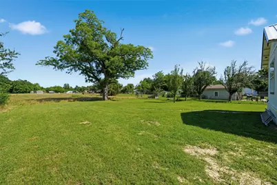 204 S Anderson Street, Bremond, TX 76629 - Photo 16