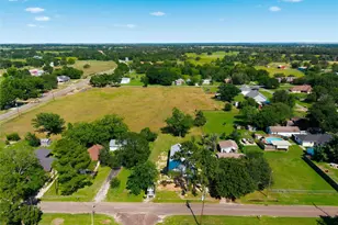 204 S Anderson St, Bremond, TX 76629 - Photo 26