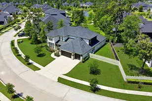 10062 S Goshawk Trl, Conroe, TX 77385 - Photo 2