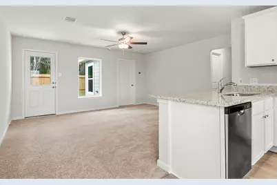 10360 Sweetwater Creek Drive, Cleveland, TX 77328 - Photo 8