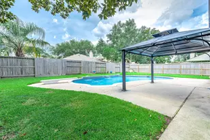 15923 Dunmoor Dr, Houston, TX 77059 - Photo 24
