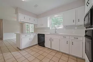 13714 Hambleton Cir, Houston, TX 77069 - Photo 18