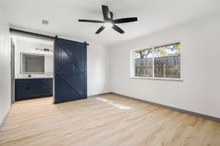 6646 Bayou View Dr, Houston, TX 77091 - Photo 16