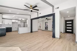 6646 Bayou View Dr, Houston, TX 77091 - Photo 6