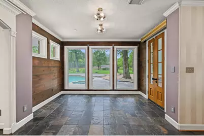 10933 Lake Forest Drive, Conroe, TX 77384 - Photo 12