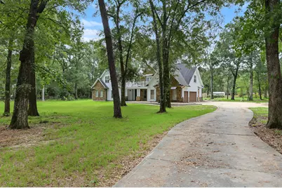 10933 Lake Forest Drive, Conroe, TX 77384 - Photo 4