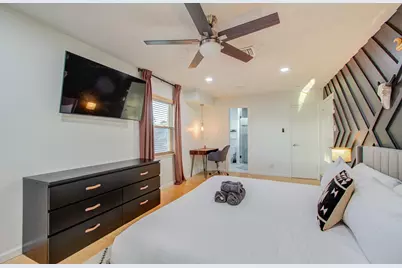 9614 Springmont Drive, Houston, TX 77080 - Photo 16