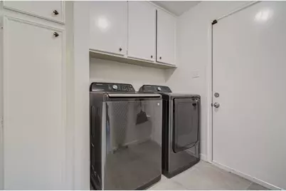 9614 Springmont Drive, Houston, TX 77080 - Photo 34