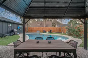 9614 Springmont Dr, Houston, TX 77080 - Photo 42