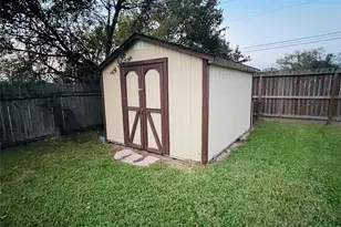 1225 Clover Dr, Angleton, TX 77515 - Photo 14