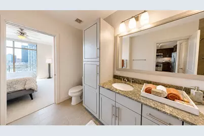 1400 McKinney Street #2306, Houston, TX 77010 - Photo 14