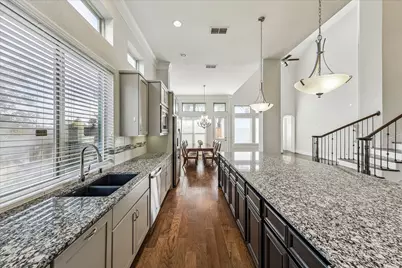 1607 Pinot Circle, Houston, TX 77055 - Photo 16