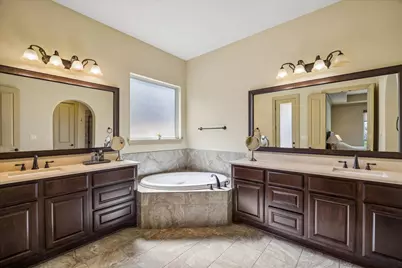 3 Shearling Court, The Woodlands, TX 77389 - Photo 22