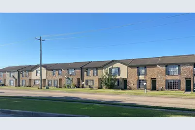 101 E Hospital Drive #9, Angleton, TX 77515 - Photo 1