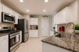 9319 Filaree Ridge Ln, Houston, TX 77089 - Photo 8