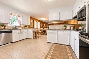 11311 Reinecker Rd, Wallis, TX 77485 - Photo 4