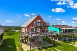 2815 Bluewater Hwy, Surfside Beach, TX 77541 - Photo 2