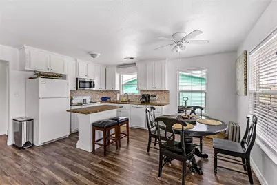 2815 Blue Water Highway, Surfside Beach, TX 77541 - Photo 8
