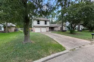 14706 Mystic Bend Dr, Cypress, TX 77429 - Photo 2
