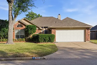 1822 28th Avenue N, Texas City, TX 77590 - Photo 1