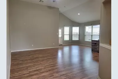 5426 Floral Valley Lane, Katy, TX 77449 - Photo 4