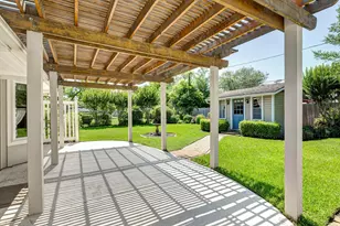 6215 Waltway Dr, Houston, TX 77008 - Photo 22