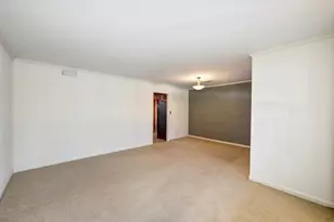 6215 Waltway Dr, Houston, TX 77008 - Photo 6