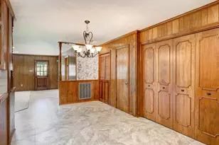 6215 Waltway Dr, Houston, TX 77008 - Photo 10